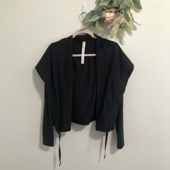 Black Lululemon Wrap Hoody - Picture 5 of 13